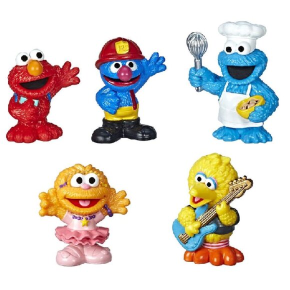 Sesame Street Neighborhood Friends 5 Figures Plus 1 Extra Elmo Figure Brand New - Picture 4 of 16